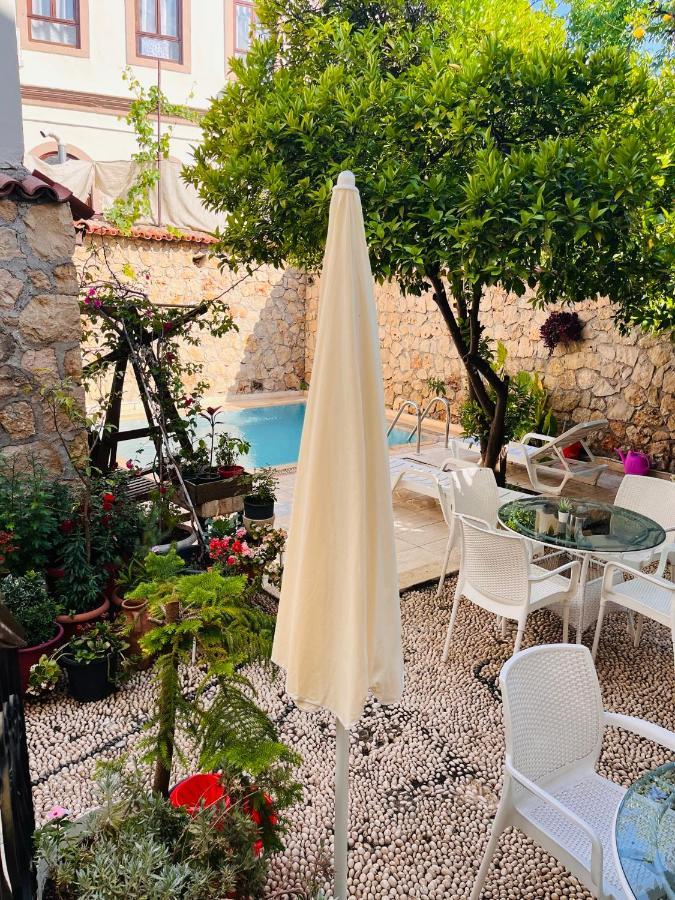 Kaleici Hotel Antalia Esterno foto