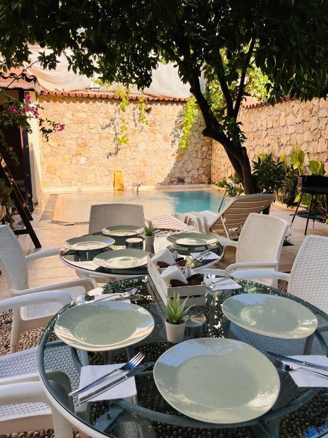 Kaleici Hotel Antalia Esterno foto