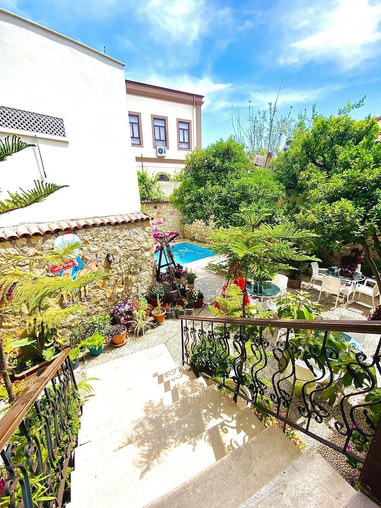 Kaleici Hotel Antalia Esterno foto